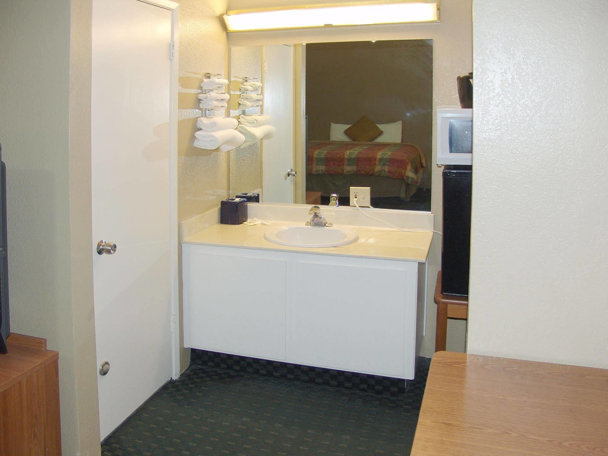 Holland Inn And Suites Taft Esterno foto